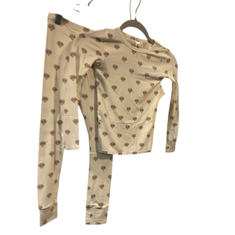 NWT SKIMS kids sleep set MARBLE HEART BANNER Size 6